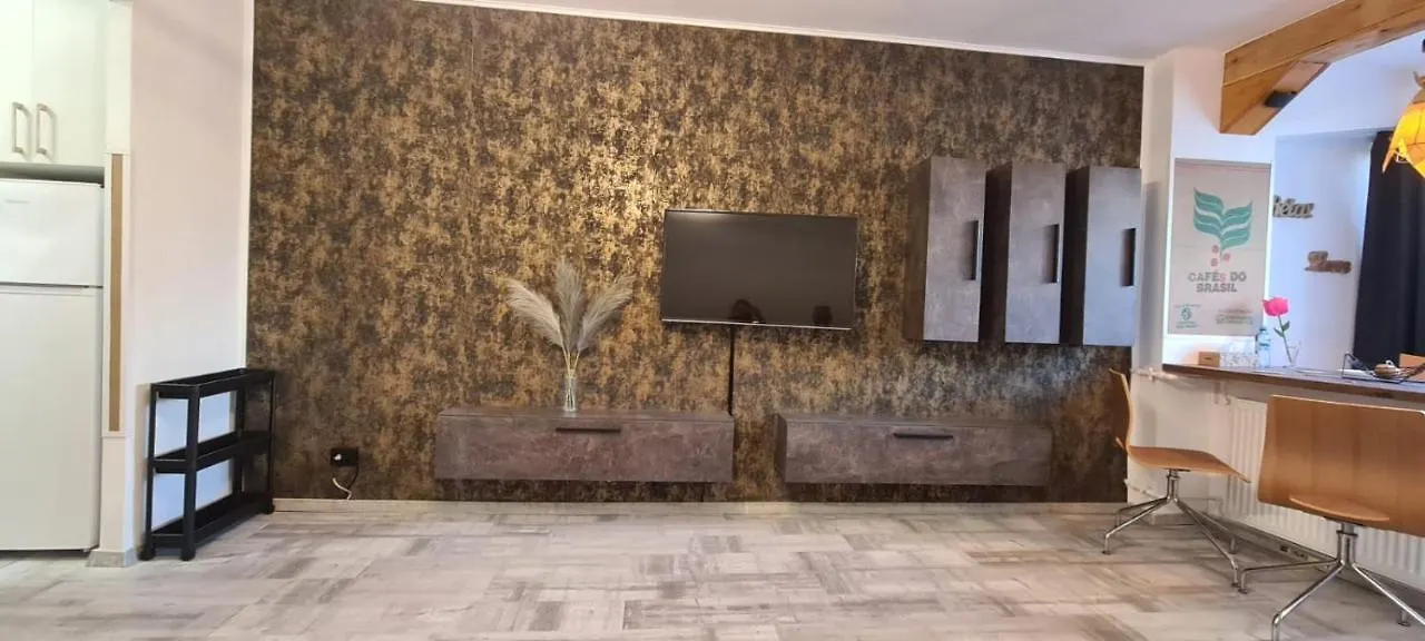 Tiki'S Bar Studio بوخارست 0*,  رومانيا